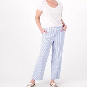 211 Denim&Co Blue and White Striped Cropped Pants